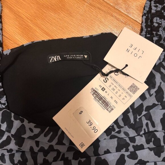 ZARA Cheetah/Leopard Puffed Long Sleeve Crop Top Stretchy Shirt Womens Small NWT - Picture 3 of 5